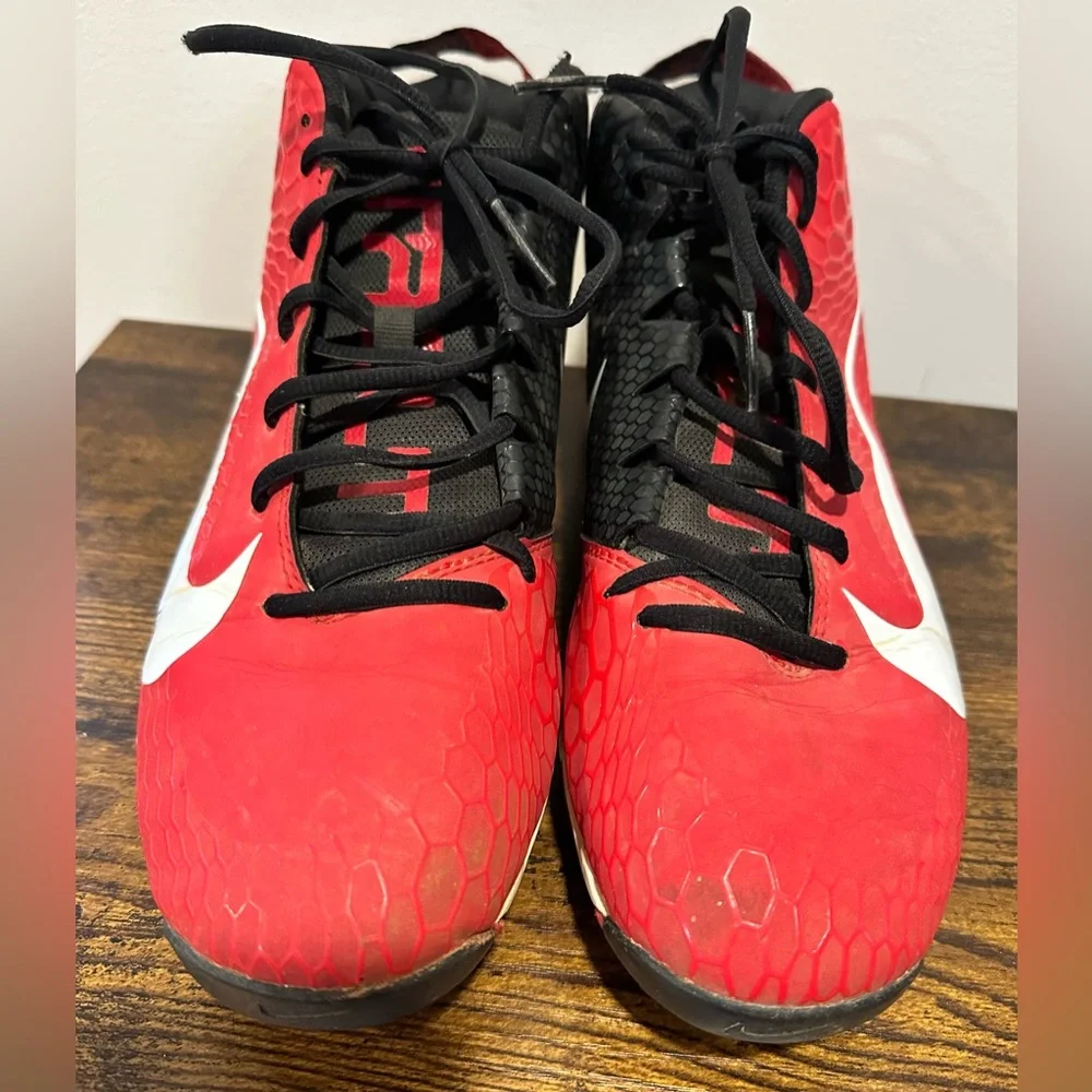 Nike Red White Men's Athletic Cleats